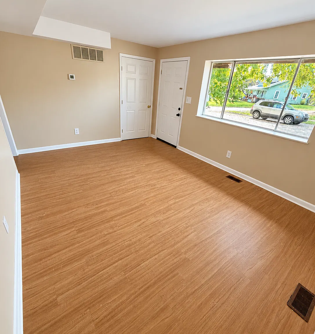 3 bed, $1,295 — Photo 3