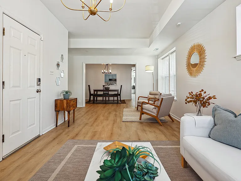 4012 Castleman Ave — Photo 3