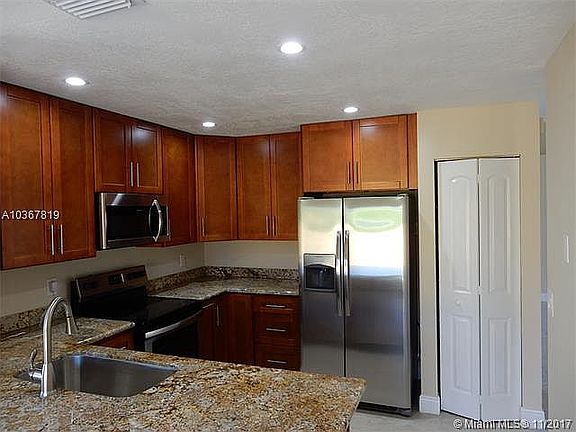4th image of 9129 SW 215th Ter
