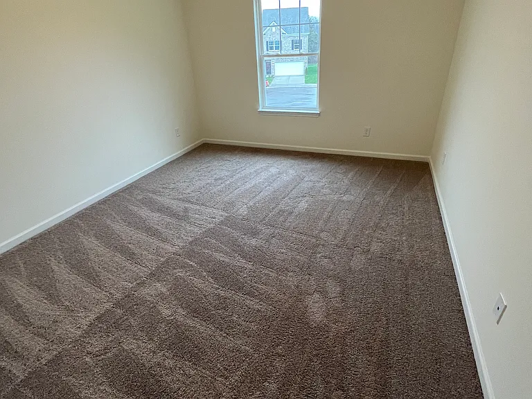 233 Emmett Dr — Photo 10