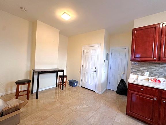 4th image of 25-25 46th St #2