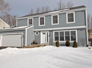 2112 Countryside Cir, Naperville, IL 60565