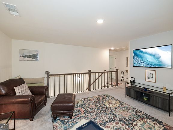 5th image of 7726 Baron Rd