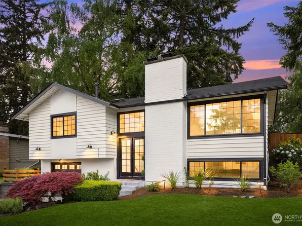 627 166th Avenue NE, Bellevue, WA 98008