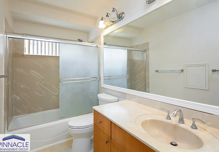 3533 Hinahina St — Photo 24
