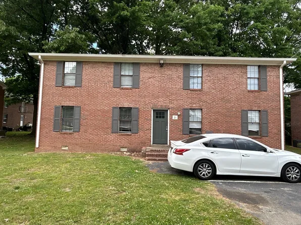 21 Brianfield Cv APT D, Jackson, TN 38305