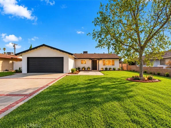 27349 7th St, Highland, CA 92346