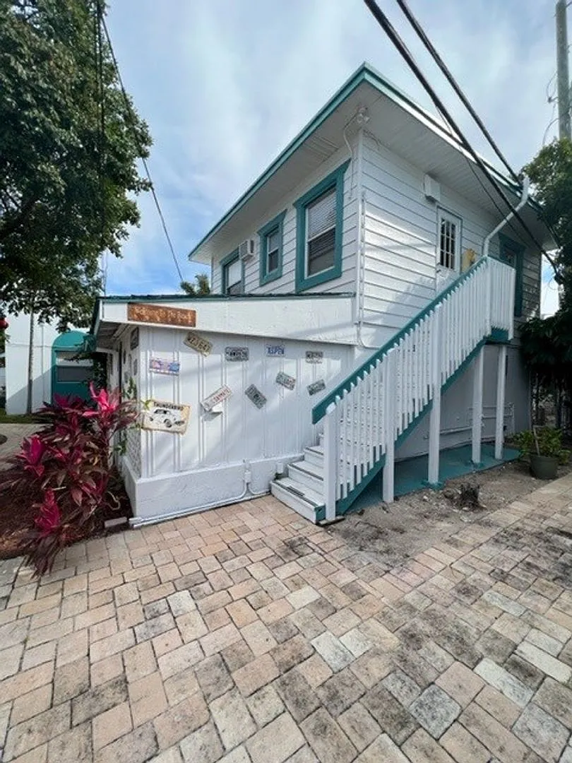 Seagrape One Apartments LLC — Photo 2