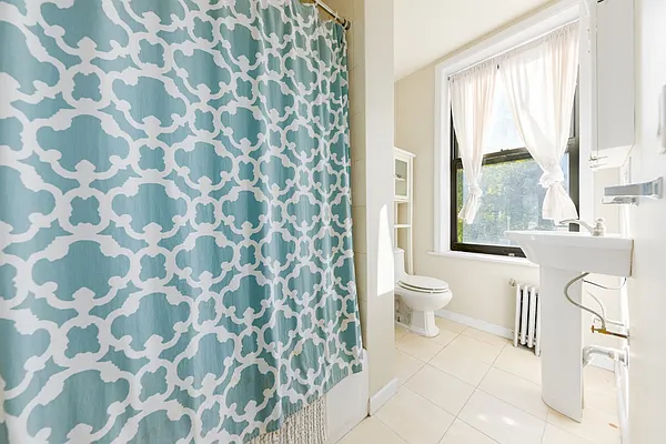 Rented by Corcoran | media 14