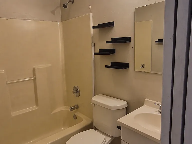 2301 Mount Troy Rd #1 — Photo 9