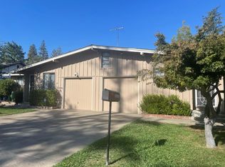 1055 Evelyn Ln, Sacramento, CA