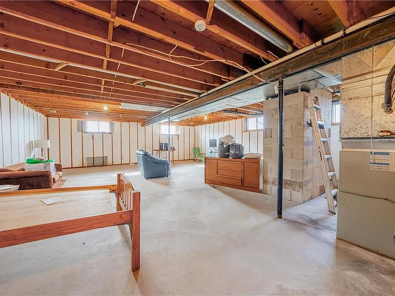 5213 Governors Rd — Photo 13