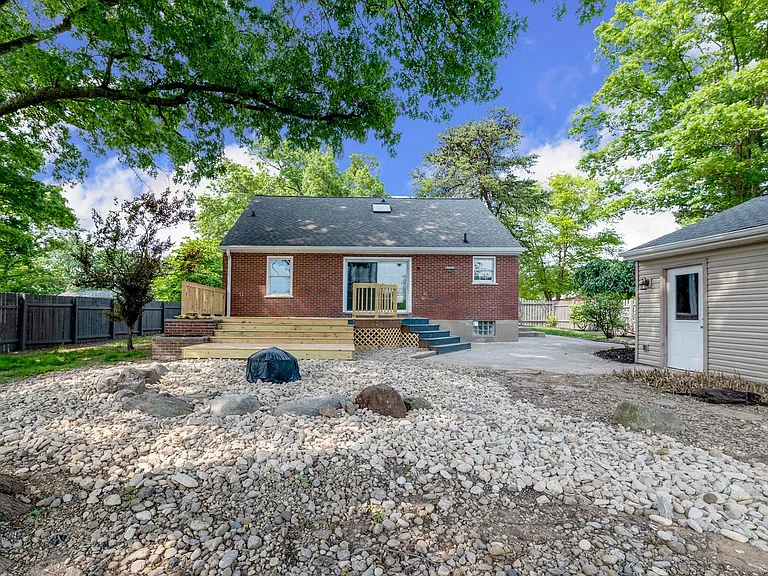 7981 State Rd — Photo 41