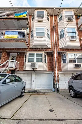 Sold by Remax Edge | media 34