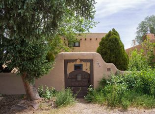 106 La Loma Plz, Taos, NM 87571