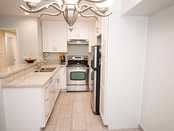 5th image of 11750 W Sunset Blvd APT 106