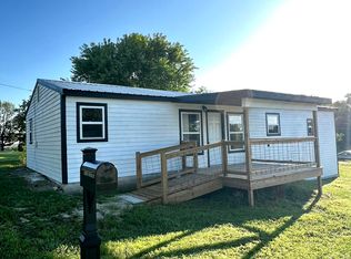 15225 E 1666th Rd, Stockton, MO 65785