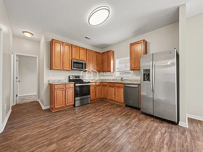 1014 Yellow Bee Rd — Photo 8