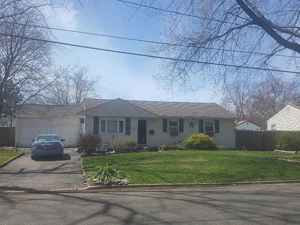 1st image of 2914 Falcon Ave