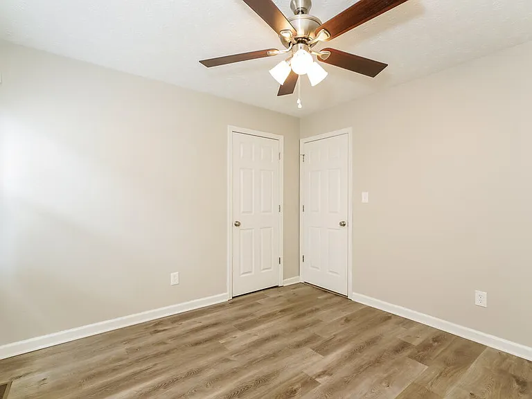 3124 Eastpointe Dr — Photo 14