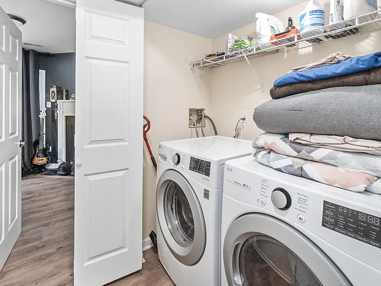 7121 Bradshaw Ct E — Photo 23