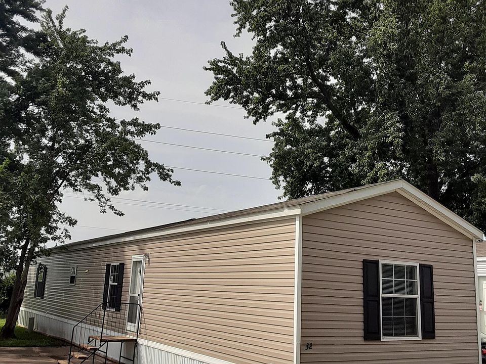 1st image of 32 Red Fir Ln