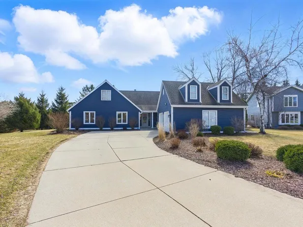 2330 Chanticleer DRIVE, Brookfield, WI 53045