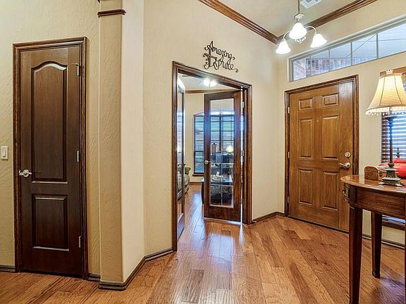 4th image of 3205 SW 137th Ct