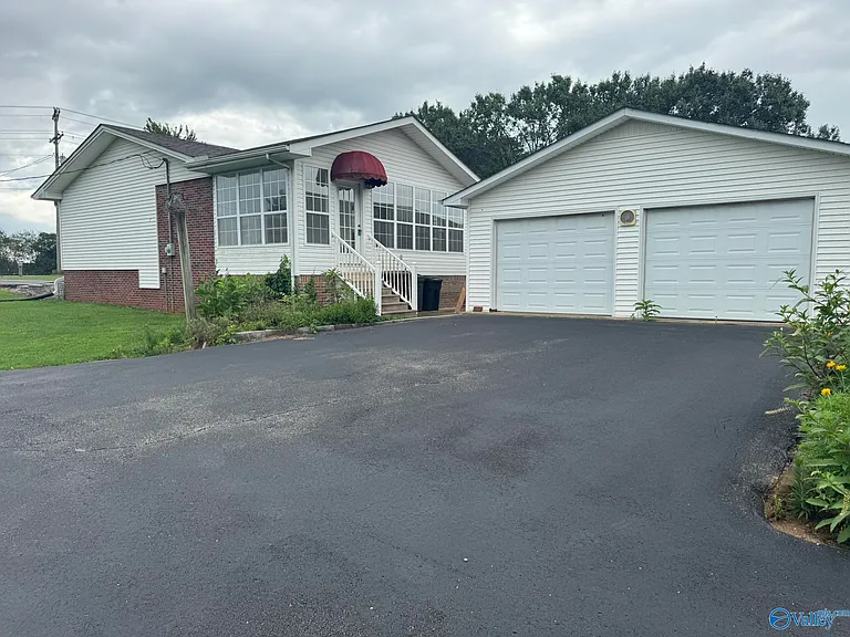 27839 Mooresville Rd — Photo 14