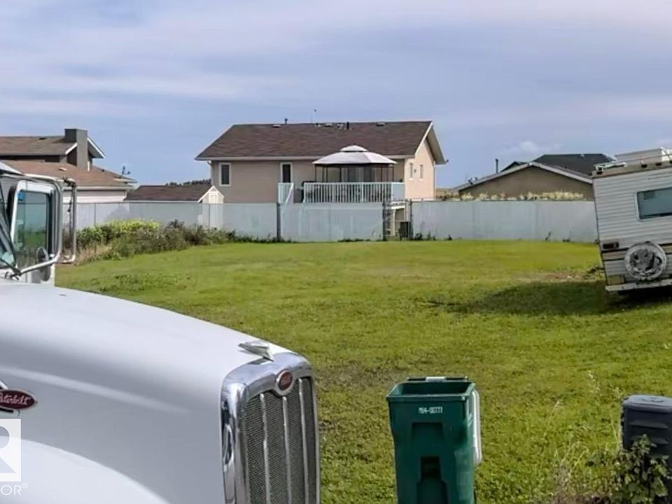 2nd image of 5413 46th St