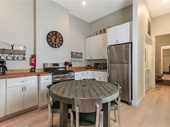 5th image of 2535-37 Orleans Ave