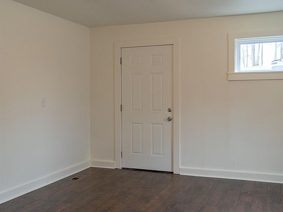 3rd image of 536B E Trinity Ln