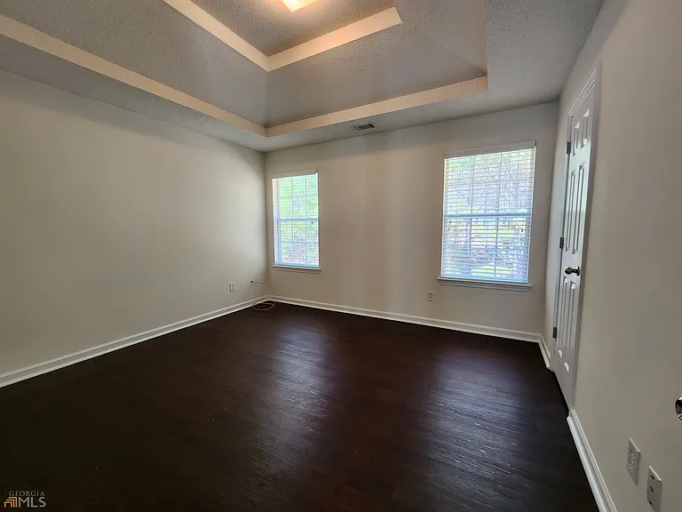7130 Cavender Dr S — Photo 14