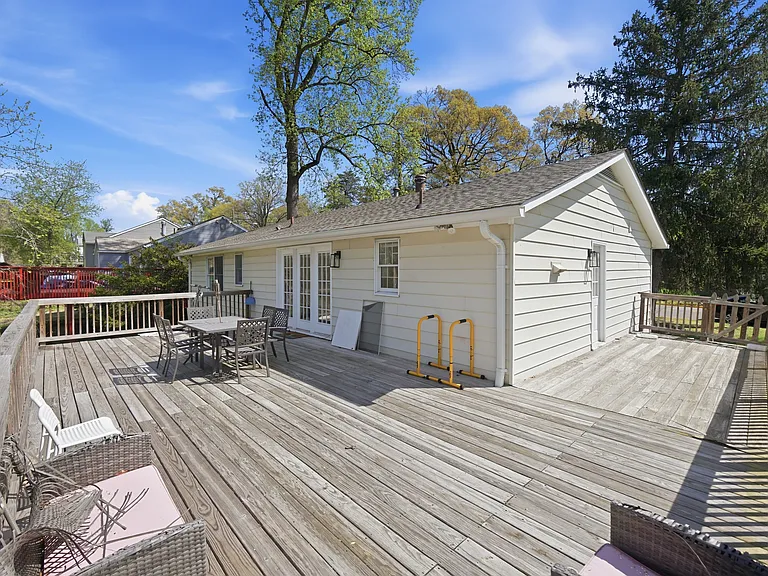 9008 Autoville Dr — Photo 9