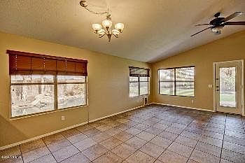 5th image of 1021 S Yucca Pl