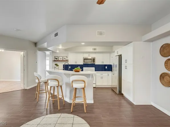6709 Cobre Azul Ave Unit 102, Las Vegas, NV 89108