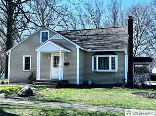 15 Summer St, Fredonia, NY 14063