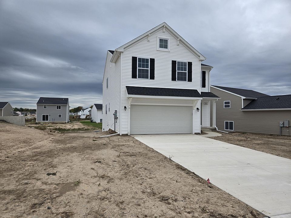 1st image of 561 Snow Pine Ct NE
