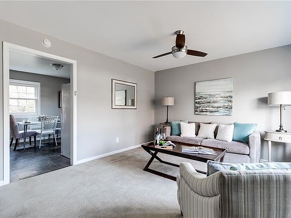 3rd image of 6229 Gatesgreen Dr