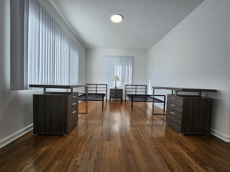 11307 Isleta St #3 — Photo 10