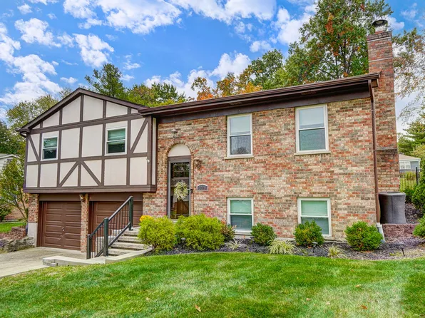 2719 Valley Trails Dr, Villa Hills, KY 41017