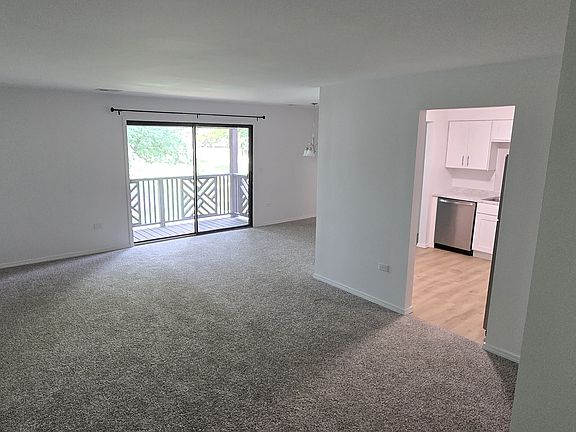 2nd image of 1602 Thames Ct APT C