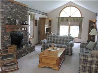 4th image of 18 Deer Run Holw