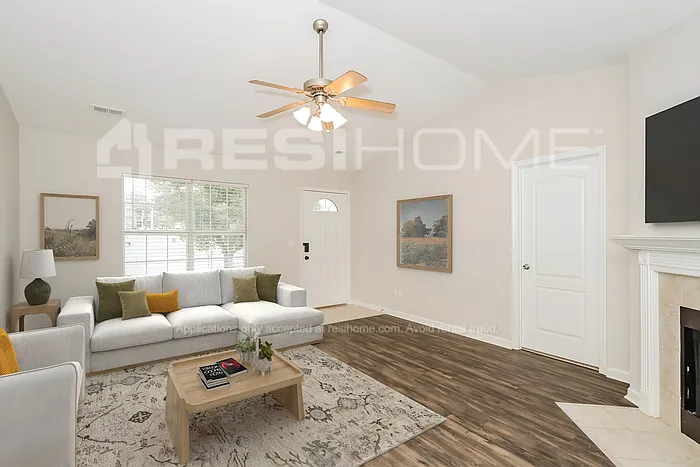 116 Meadow Green Dr — Photo 6