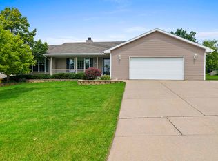 2181 Bufflehead Ln, Bellevue, WI 54311