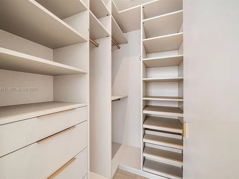 2655 S Bayshore Dr #1906 — Photo 16
