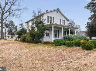 200 6th St, Colonial Beach, VA 22443