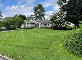 41 Hilltop Cir, Mendham, NJ 07945