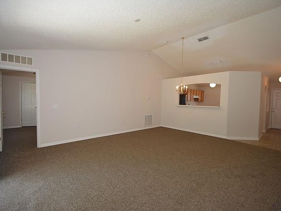 3rd image of 164 Ryberry Dr