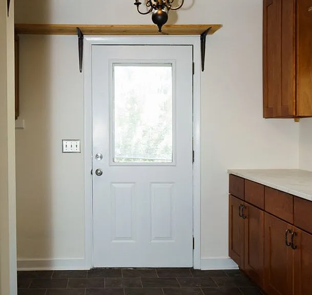 1606 Madrid Ave — Photo 24